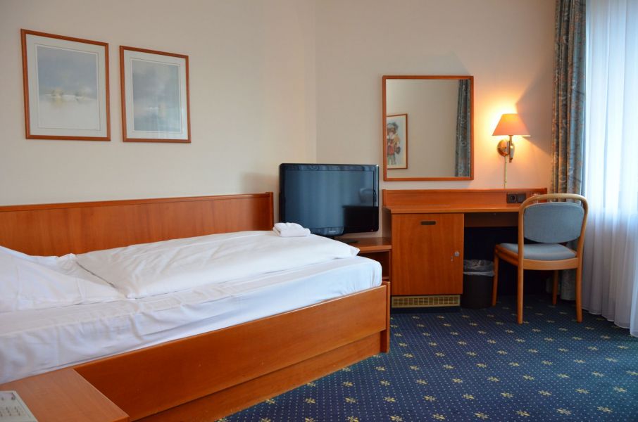 Zimmer mit Einzelbett